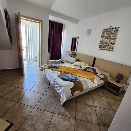 Vila Por Favor Vilă